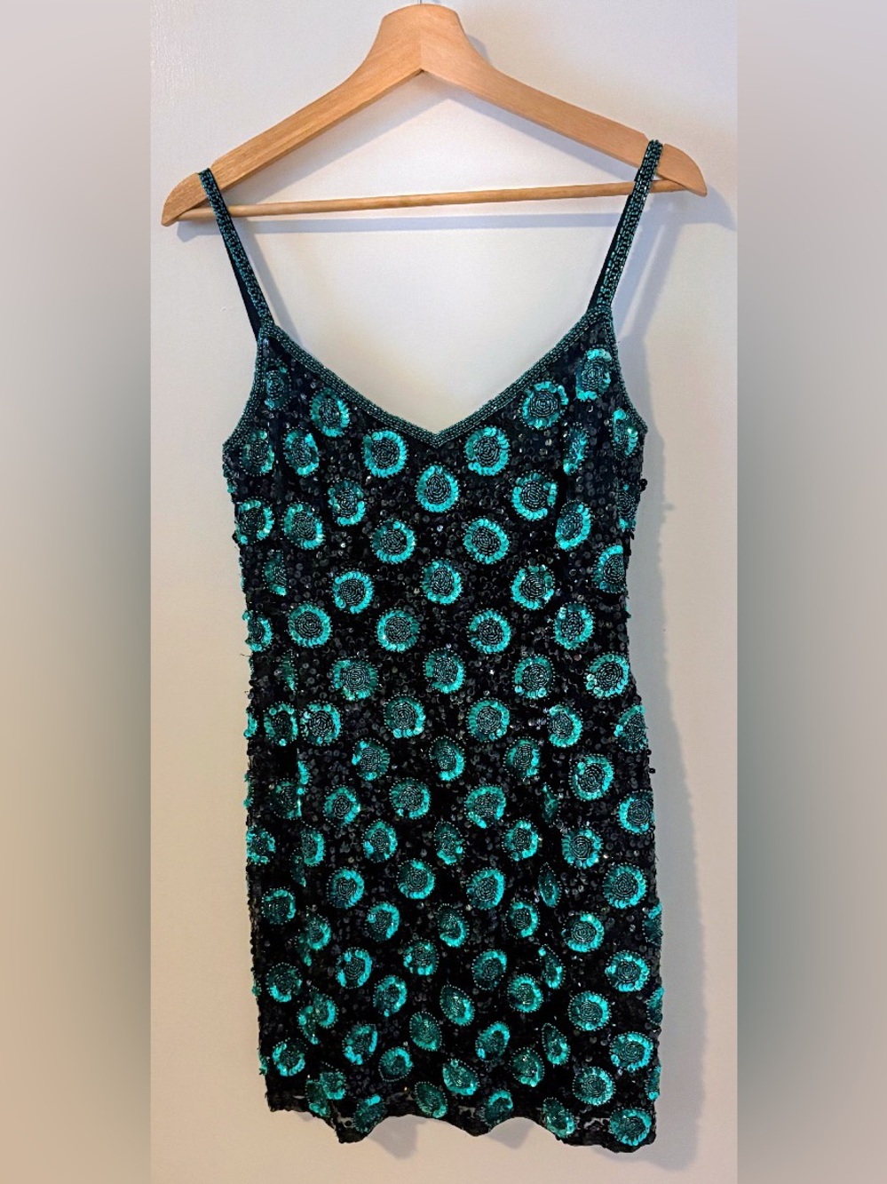 Stunning vintage sequined Oleg Cassini Black Tie mini dress. Rare!